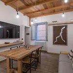 Guesthost - Il Cedro - Cozy House For 4 Apartment Moltrasio