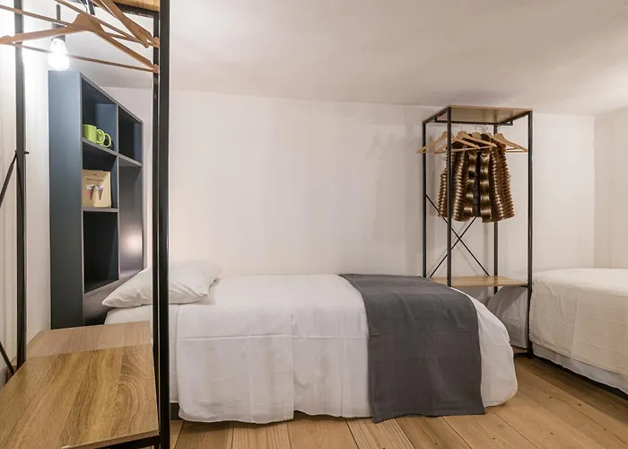 Apartamento Guesthost - Il Cedro - Cozy House For 4 Moltrasio