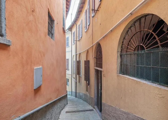 Apartamento Guesthost - Il Cedro - Cozy House For 4 *